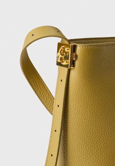 COCCINELLE C-ME LOCK SHOULDER
